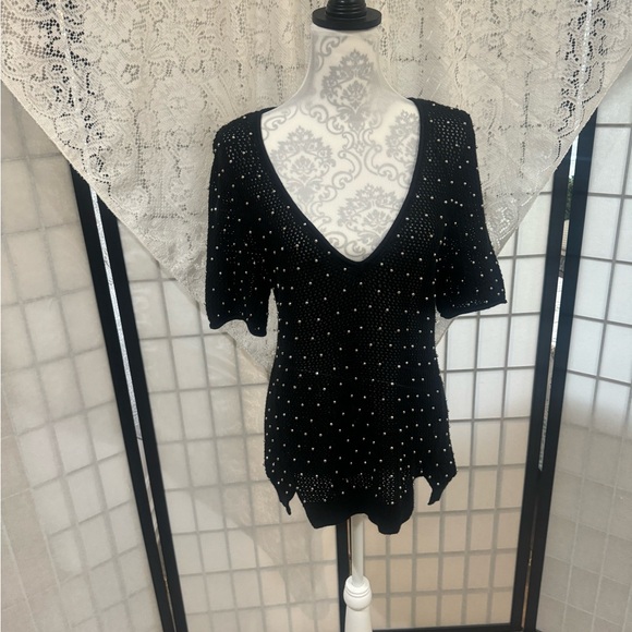 Black Short Sleeve V-Neck Silver Studded Sweater Size Large - Picture 5 of 12